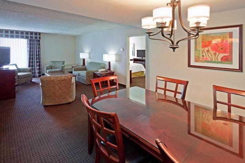 Courtyard By Marriott Philadelphia City Avenue Δωμάτιο φωτογραφία